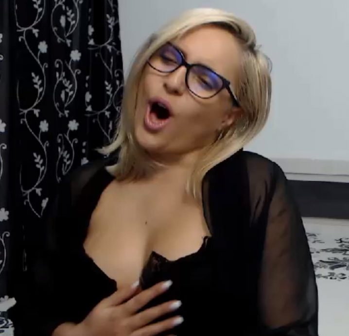 Imlive camgirl